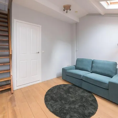 Hosted By Wendy Old Charming