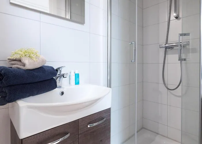 شقة Hosted By Wendy Old Charming