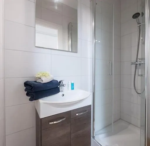 Hosted By Wendy Old Charming Διαμέρισμα *